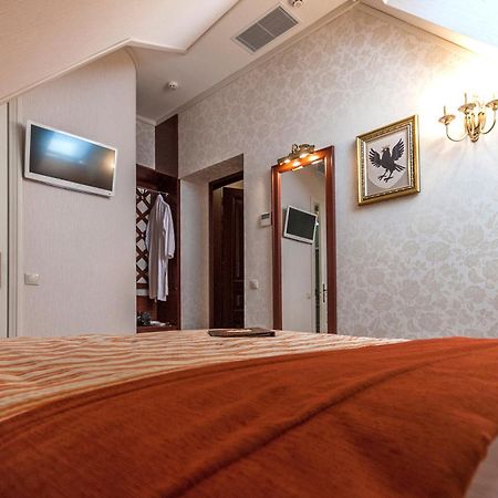 Villa Stanislavskyi Hotel Lviv Quarto foto