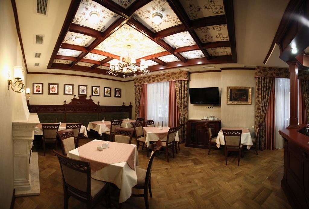 Villa Stanislavskyi Hotel Lviv Exterior foto