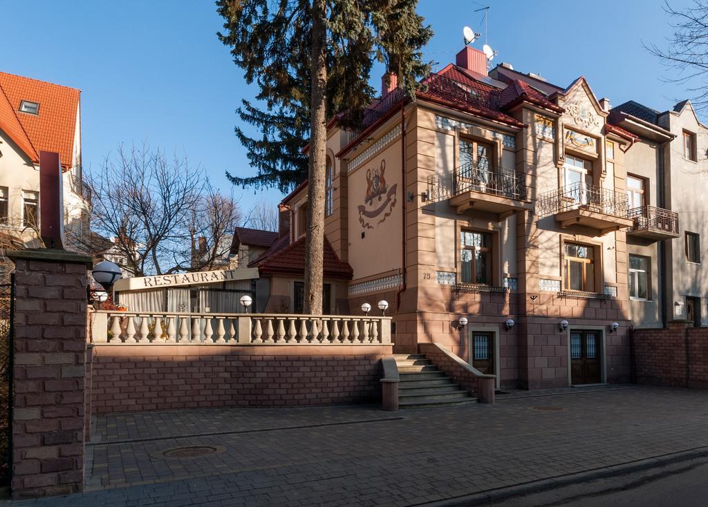 Villa Stanislavskyi Hotel Lviv Exterior foto