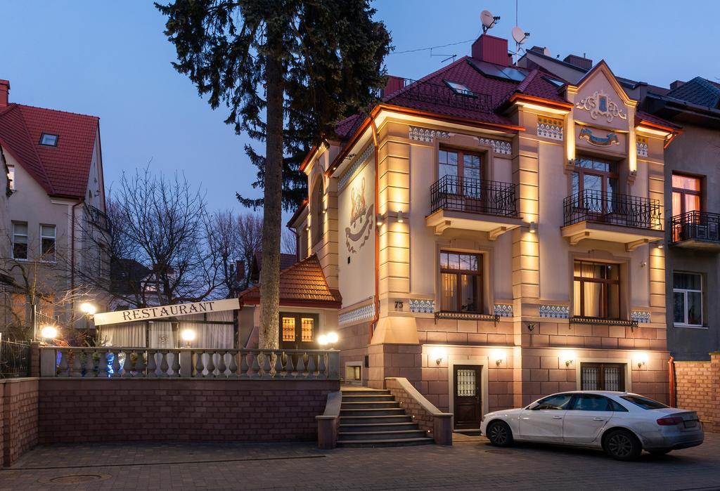 Villa Stanislavskyi Hotel Lviv Exterior foto